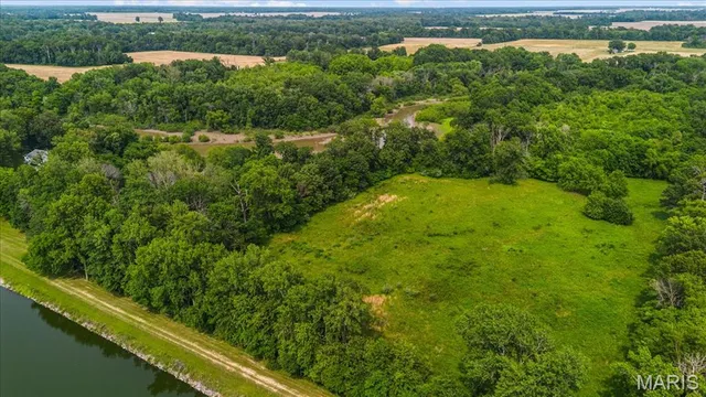 $310,000 | 17 Wood Drive, Carlyle, IL 62231