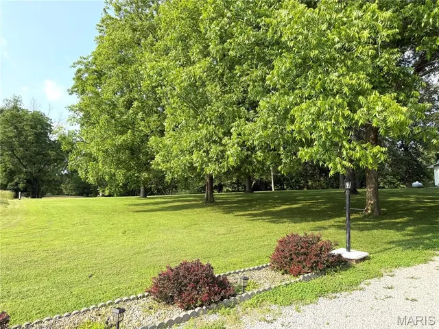 $310,000 | 17 Wood Drive, Carlyle, IL 62231