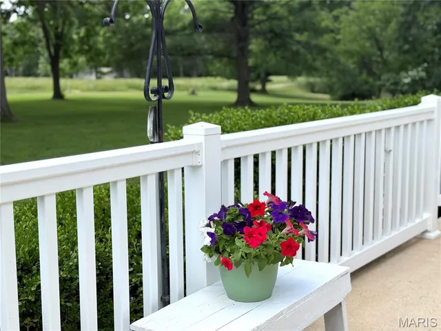 $310,000 | 17 Wood Drive, Carlyle, IL 62231