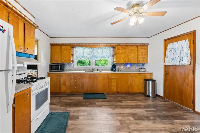 $310,000 | 17 Wood Drive, Carlyle, IL 62231