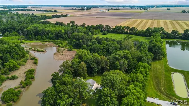 $310,000 | 17 Wood Drive, Carlyle, IL 62231