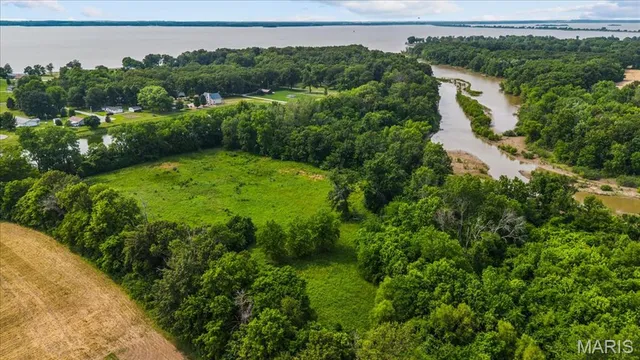 $310,000 | 17 Wood Drive, Carlyle, IL 62231