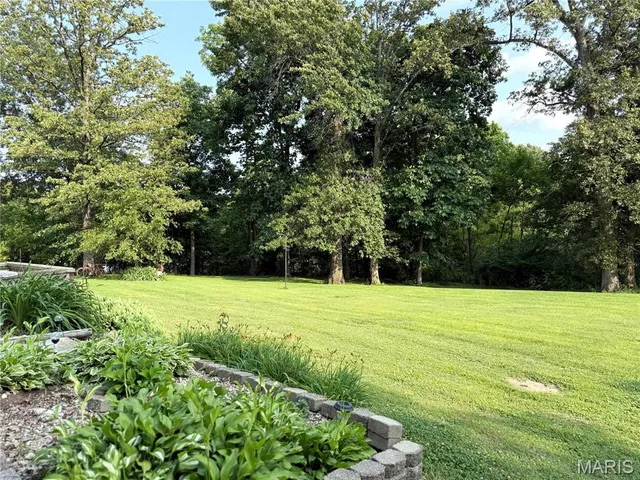 $310,000 | 17 Wood Drive, Carlyle, IL 62231