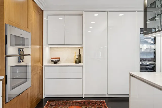 $3,095,000 | 1540 North Lake Shore Drive, Unit 8N, Chicago, IL 60610