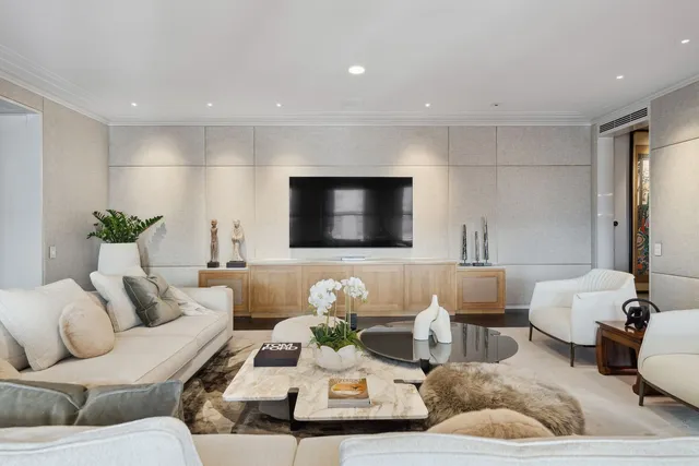 $3,095,000 | 1540 North Lake Shore Drive, Unit 8N, Chicago, IL 60610