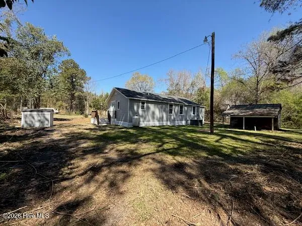 $1,950 | 128 Peterson Hill Avenue, Burgaw, NC 28425