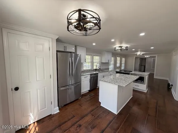 $1,950 | 128 Peterson Hill Avenue, Burgaw, NC 28425