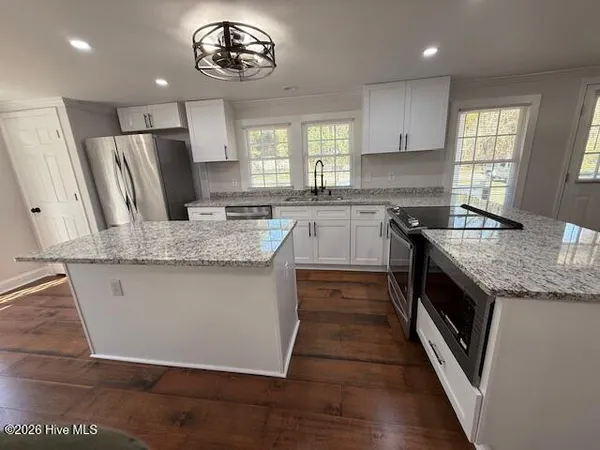 $1,950 | 128 Peterson Hill Avenue, Burgaw, NC 28425