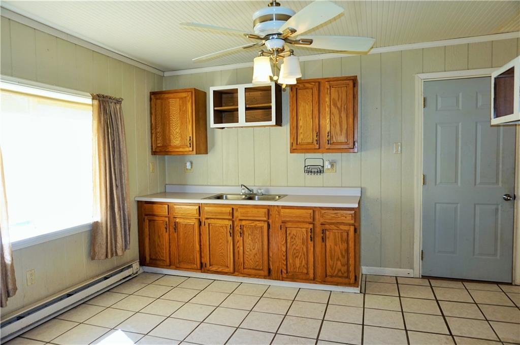 69 Pittsburgh Road Butler, PA 16001 - Photo 4 of 17 Gallery Image 4