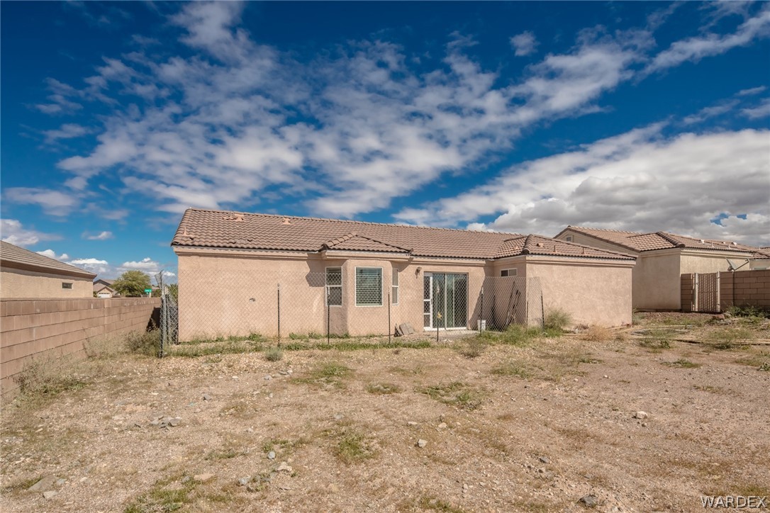 2080 Jamie Road Fort Mohave, AZ 86426 - Photo 28 of 29 front view of house with a dry yard