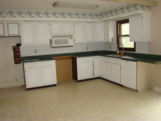 12970 Perry Road Battle Creek, MI 49015 - Photo 26 of 30 263 301743 kitchen view 2
