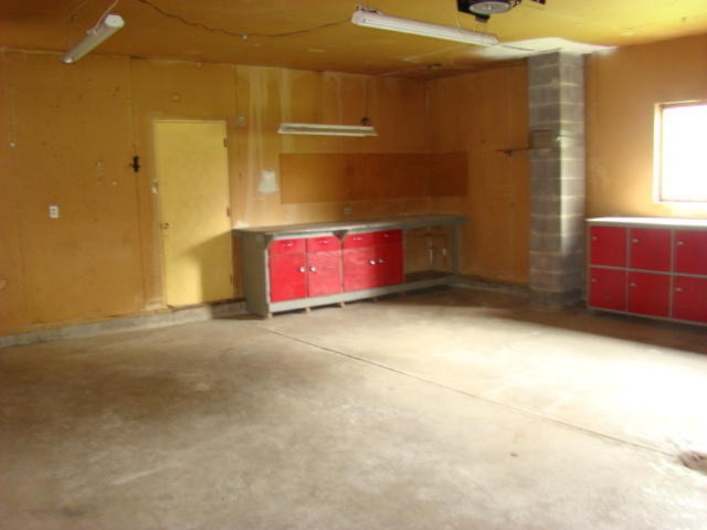 12970 Perry Road Battle Creek, MI 49015 - Photo 27 of 30 263 301743 interior garage