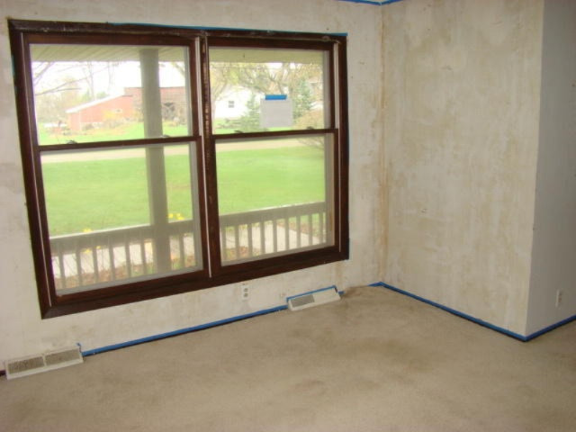 12970 Perry Road Battle Creek, MI 49015 - Photo 8 of 30 263 301743 liv rm view 3