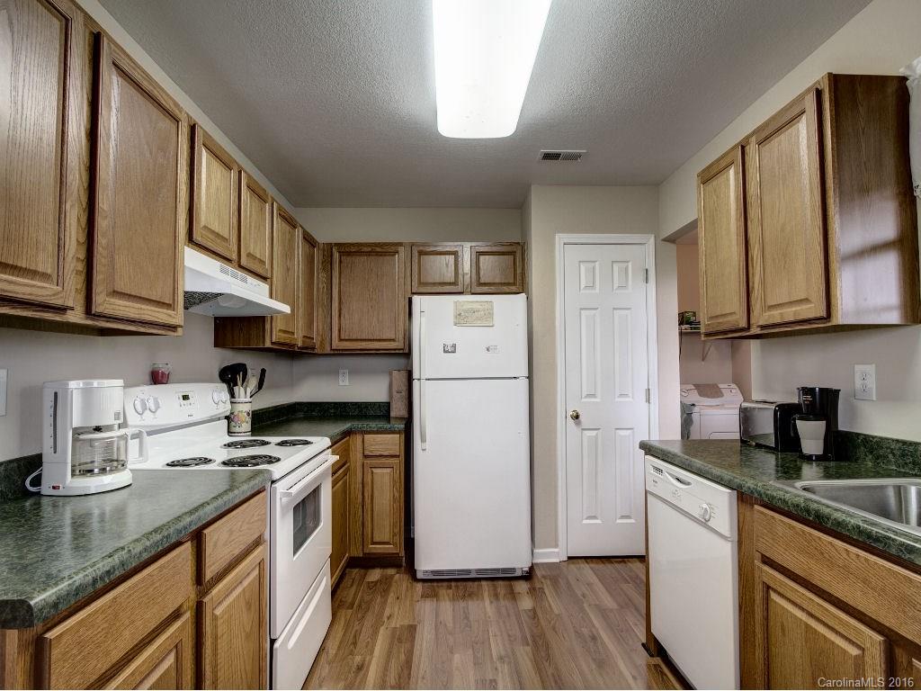 32 Stumpy Oak Road, Unit 11 Sylva, NC 28779 - Photo 12 of 24 Gallery Image 12