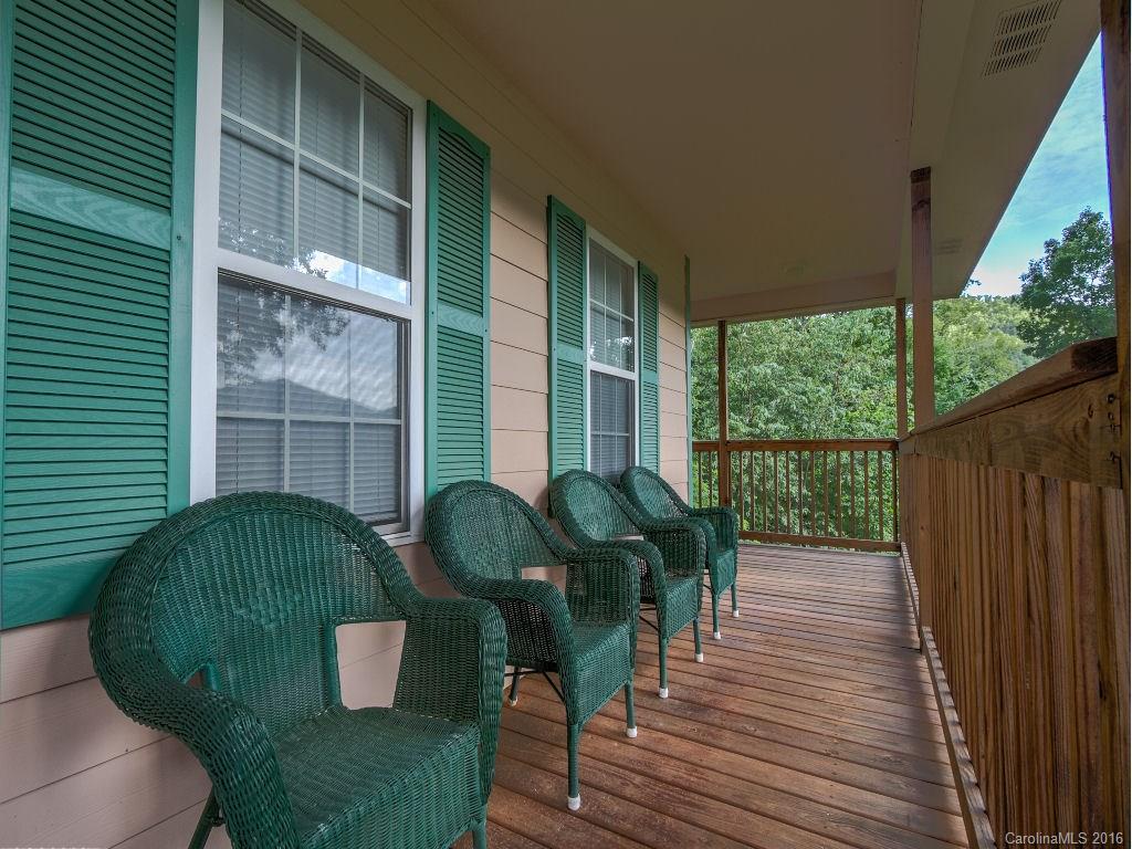 32 Stumpy Oak Road, Unit 11 Sylva, NC 28779 - Photo 4 of 24 Gallery Image 4
