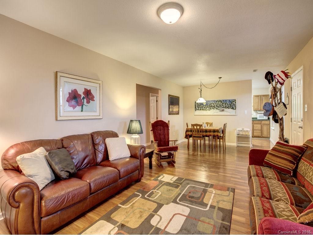 32 Stumpy Oak Road, Unit 11 Sylva, NC 28779 - Photo 7 of 24 Gallery Image 7