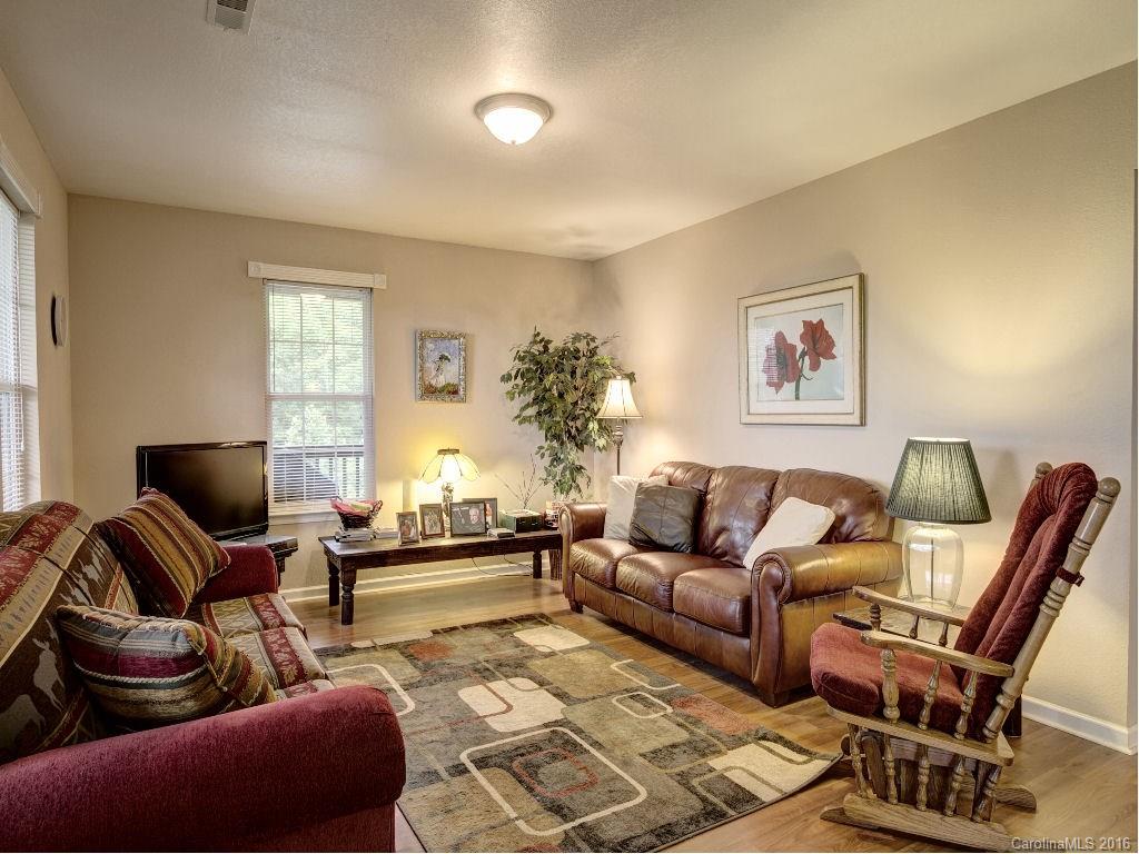 32 Stumpy Oak Road, Unit 11 Sylva, NC 28779 - Photo 8 of 24 Gallery Image 8
