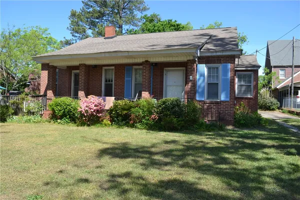 $1,200 | 205 B East Broad Street, Anderson, SC 29621
