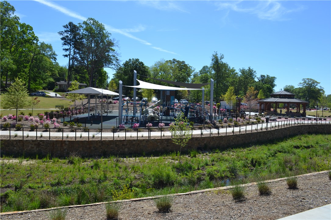 205 B East Broad Street Anderson, SC 29621 - Photo 15 of 27 Linley Park offers a vibrant playground and a charming gazebo, perfect for outdoor enjoyment.