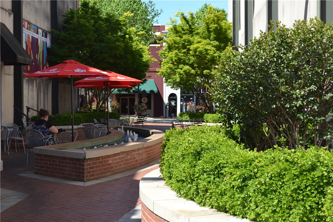 205 B East Broad Street Anderson, SC 29621 - Photo 20 of 27 Walking distance to downtown restaurants.