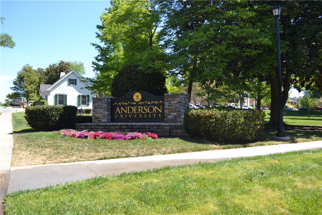 205 B East Broad Street Anderson, SC 29621 - Photo 21 of 27 Walking distance to Anderson University.