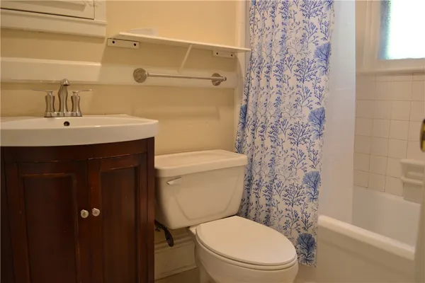 $1,200 | 205 B East Broad Street, Anderson, SC 29621