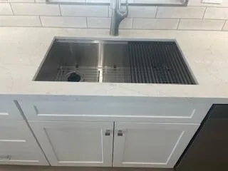 a close up view of washer and dryer