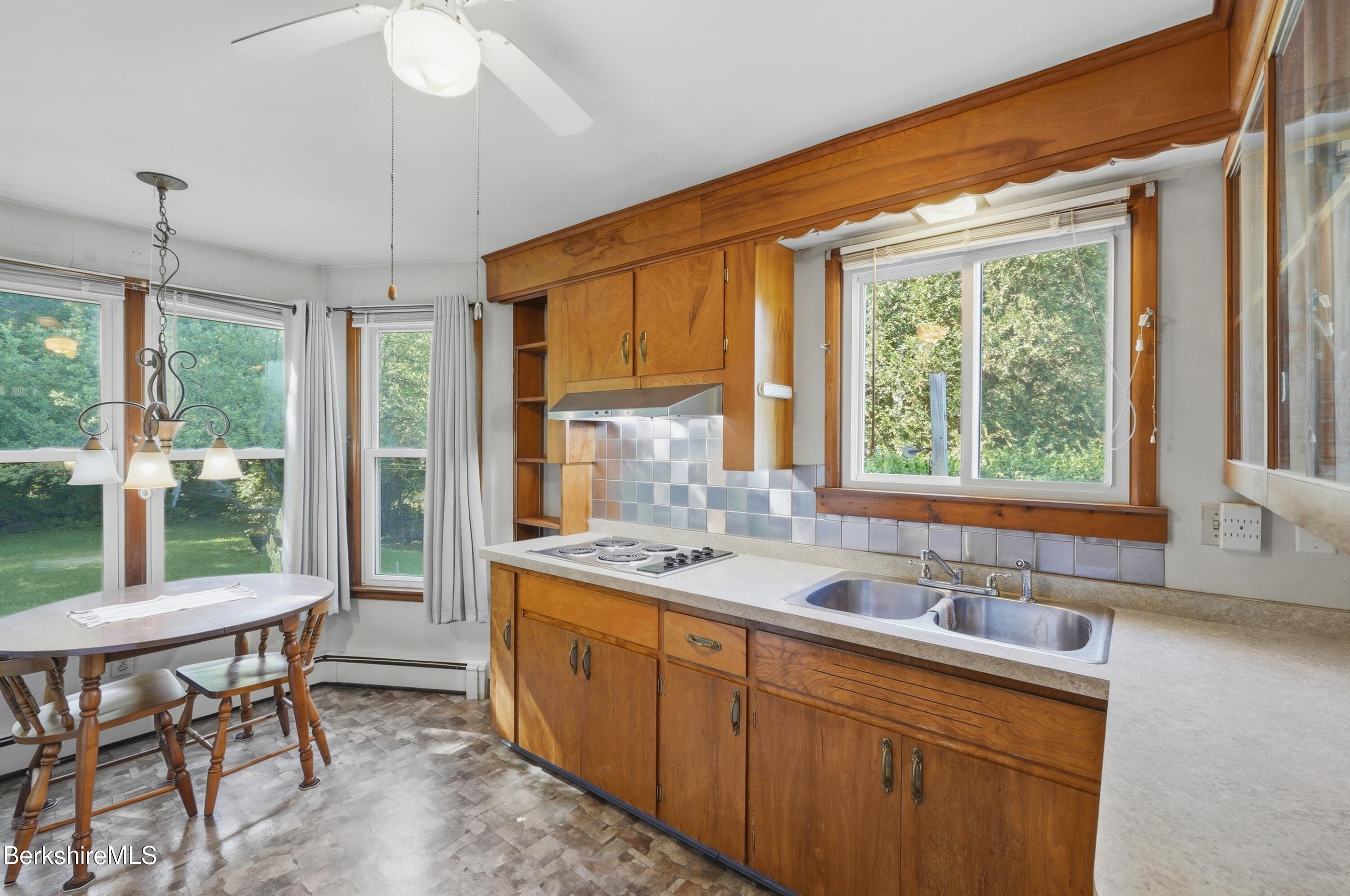 380 Cheshire Road Pittsfield, MA 01201 - Photo 10 of 37 014_cad07055
