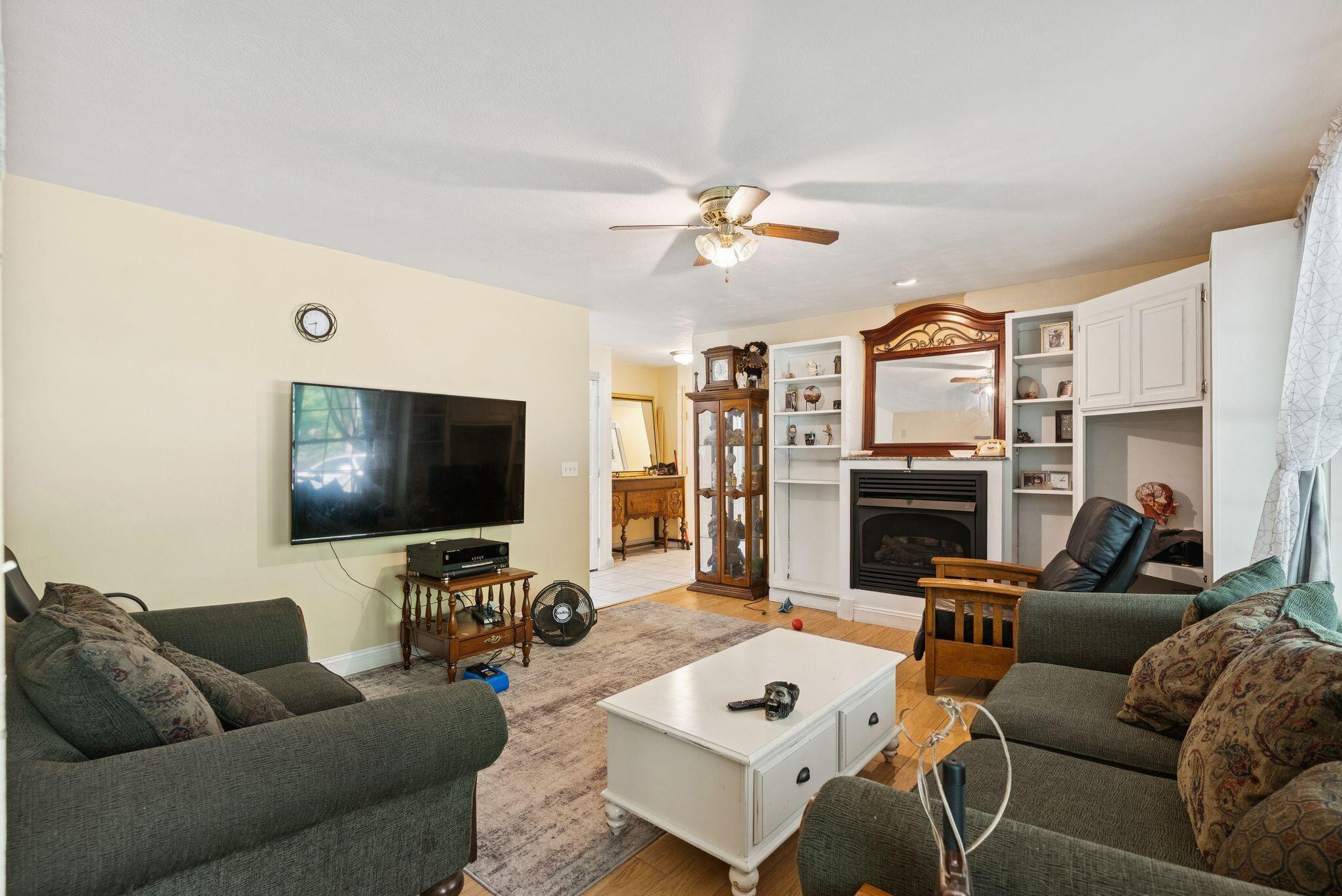 86-88 Skips Way Waterboro, ME 04087 - Photo 20 of 69 37_DSC01126