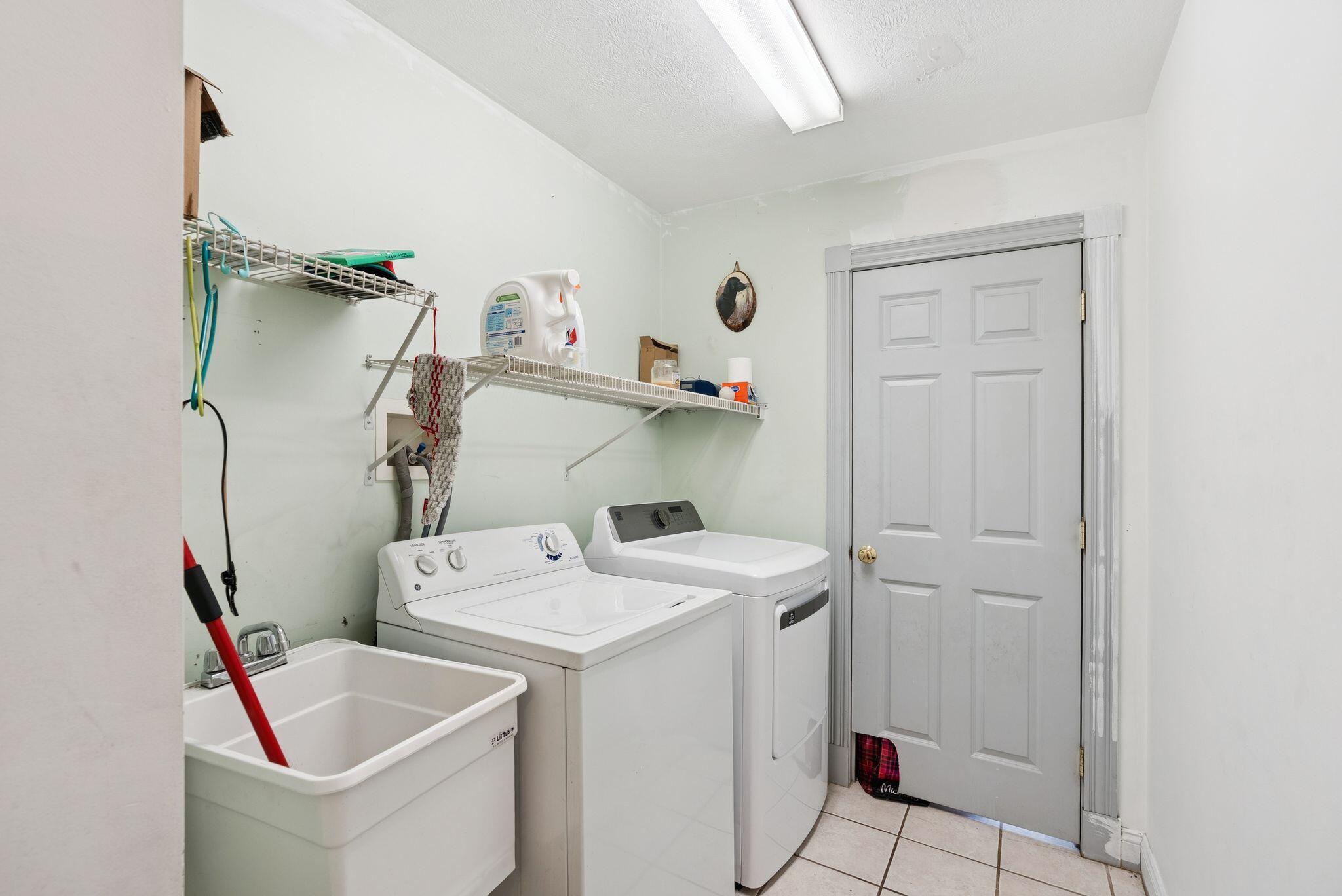 86-88 Skips Way Waterboro, ME 04087 - Photo 61 of 69 78_DSC01376