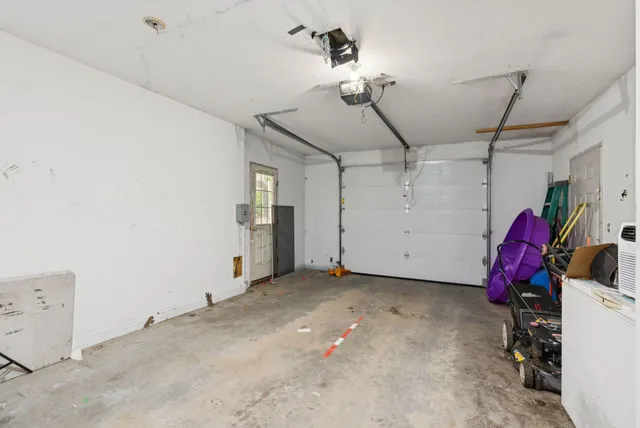 $999,999 | 86-88 Skips Way, Waterboro, ME 04087