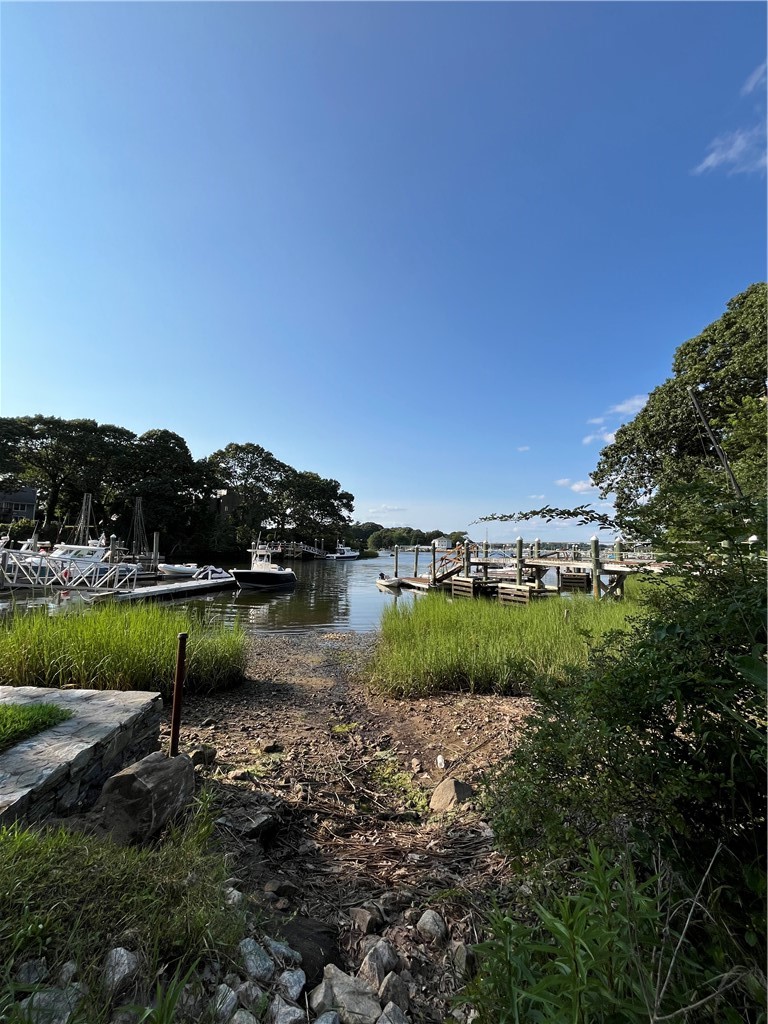 7 Springcove Road Narragansett, RI 02882 - Photo 15 of 20