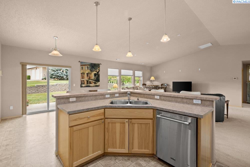 92908 East Holly Road Kennewick, WA 99338 - Photo 22 of 43 Gallery Image 22