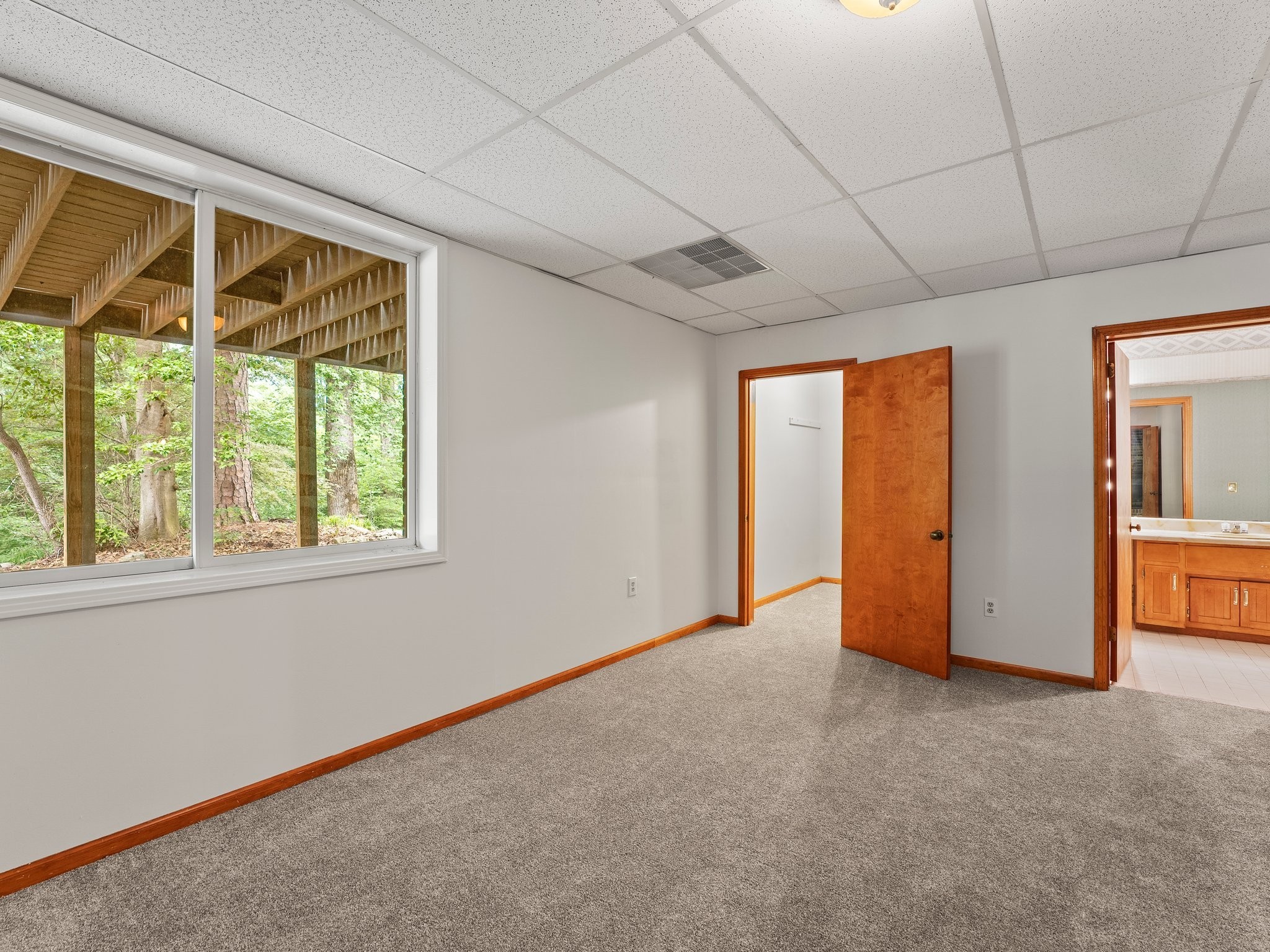144 Wood Bluff Road Winchester, TN 37398 - Photo 39 of 63 an empty room with windows