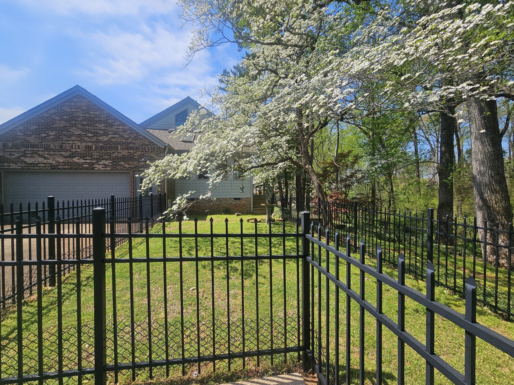 144 Wood Bluff Road Winchester, TN 37398 - Photo 5 of 63 a view of a wrought iron fences