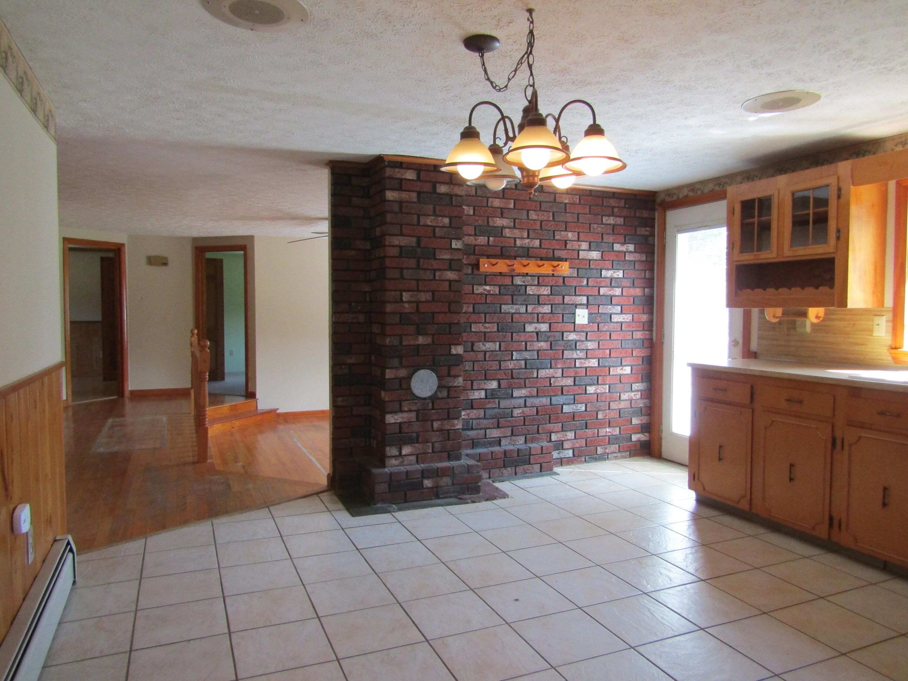 95 Cape Road Standish, ME 04084 - Photo 5 of 37 IMG_6454