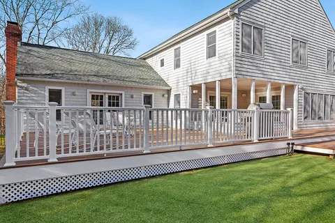 1611 Deerfield Road, Water Mill, NY 11976