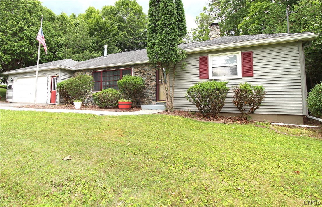 24 Forest Road New Hartford, NY 13501 - Photo 2 of 50