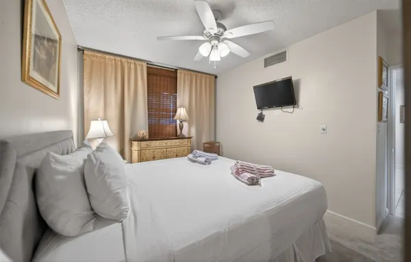 $369,000 | 1401 East Beach Drive, Unit 505, Galveston, TX 77550