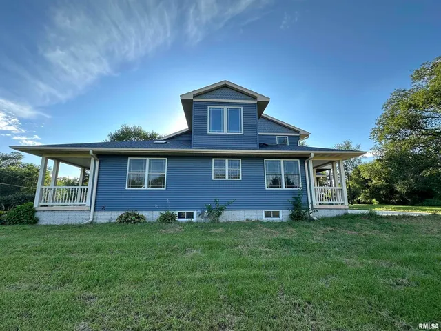 $239,000 | 10525 2 Mile Road, Thomson, IL 61285