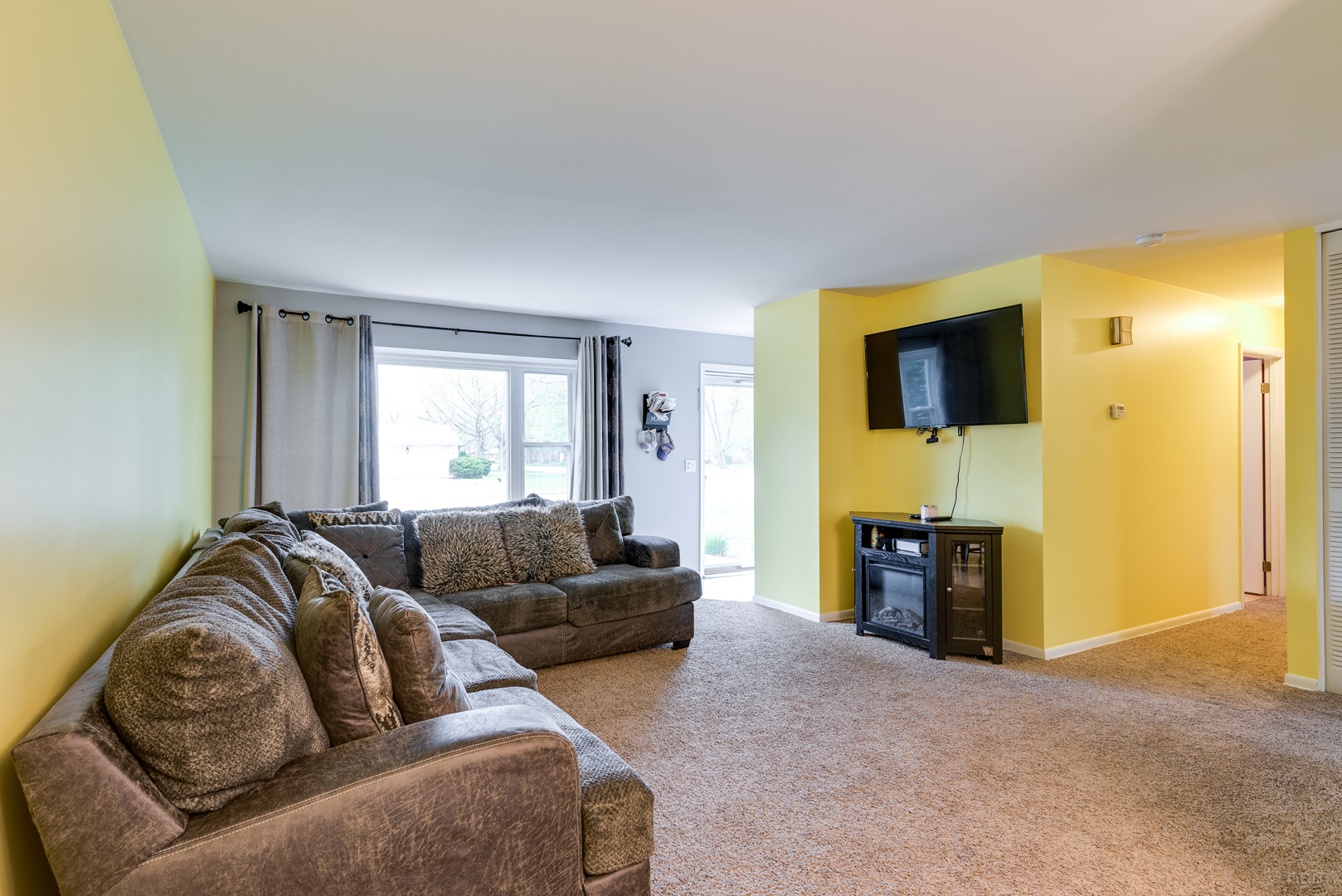 52 Fernwood Road Montgomery, IL 60538 - Photo 4 of 15