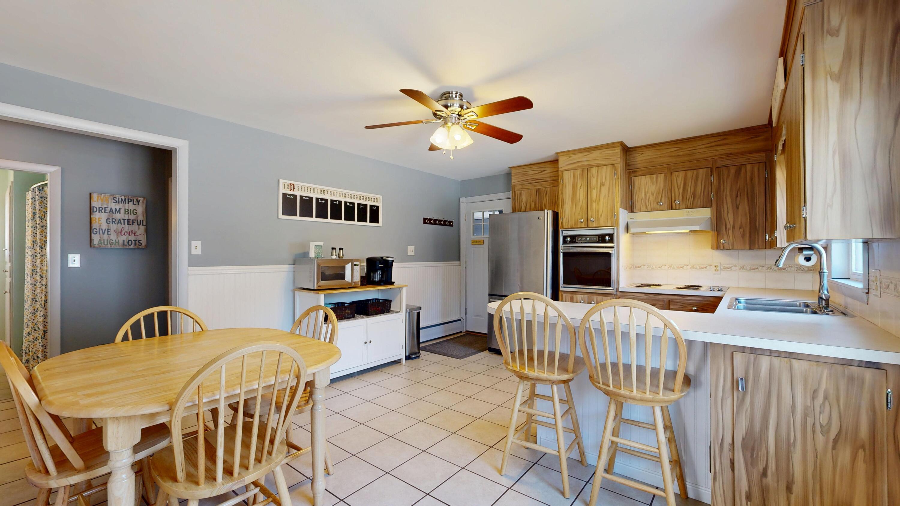 32 Rideout Avenue Lewiston, ME 04240 - Photo 14 of 55 kitchen