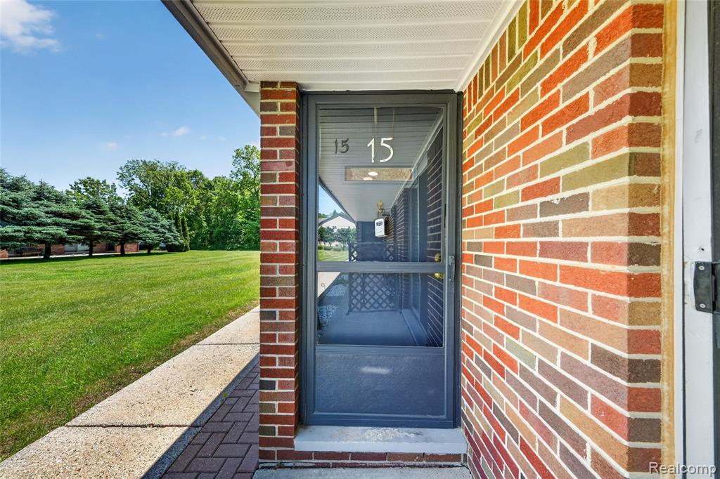 48770 Shelby Road Road, Unit 15 Utica, MI 48317 - Photo 2 of 19