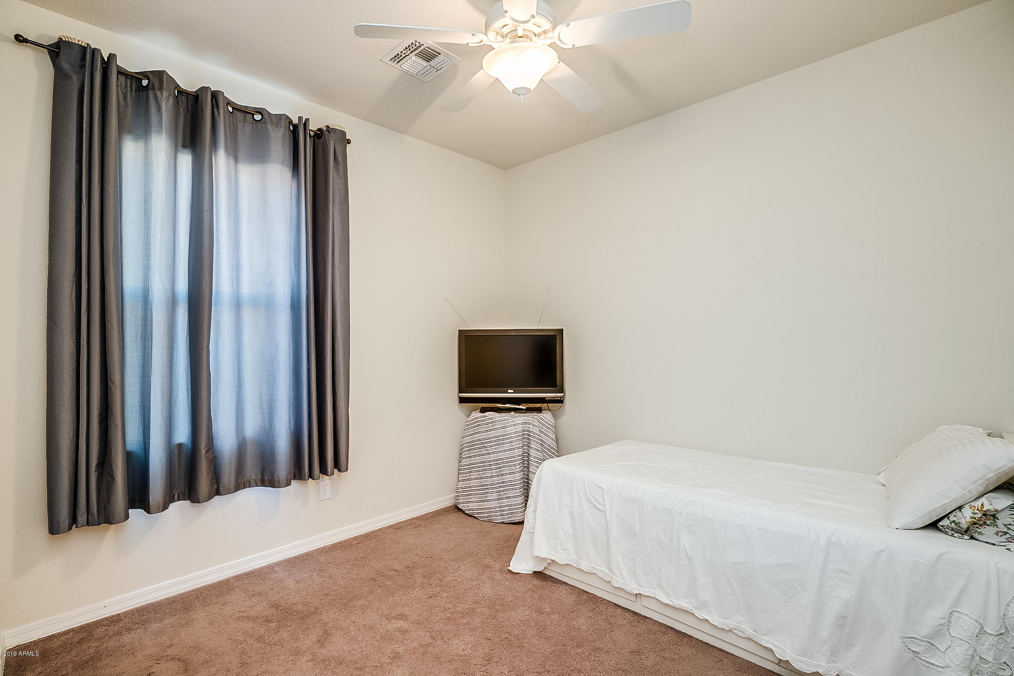 18614 North Lariat Road Maricopa, AZ 85138 - Photo 29 of 46 Guest Bedroom 2