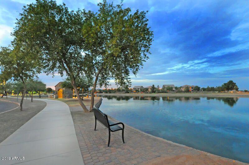 18614 North Lariat Road Maricopa, AZ 85138 - Photo 38 of 46 Lake