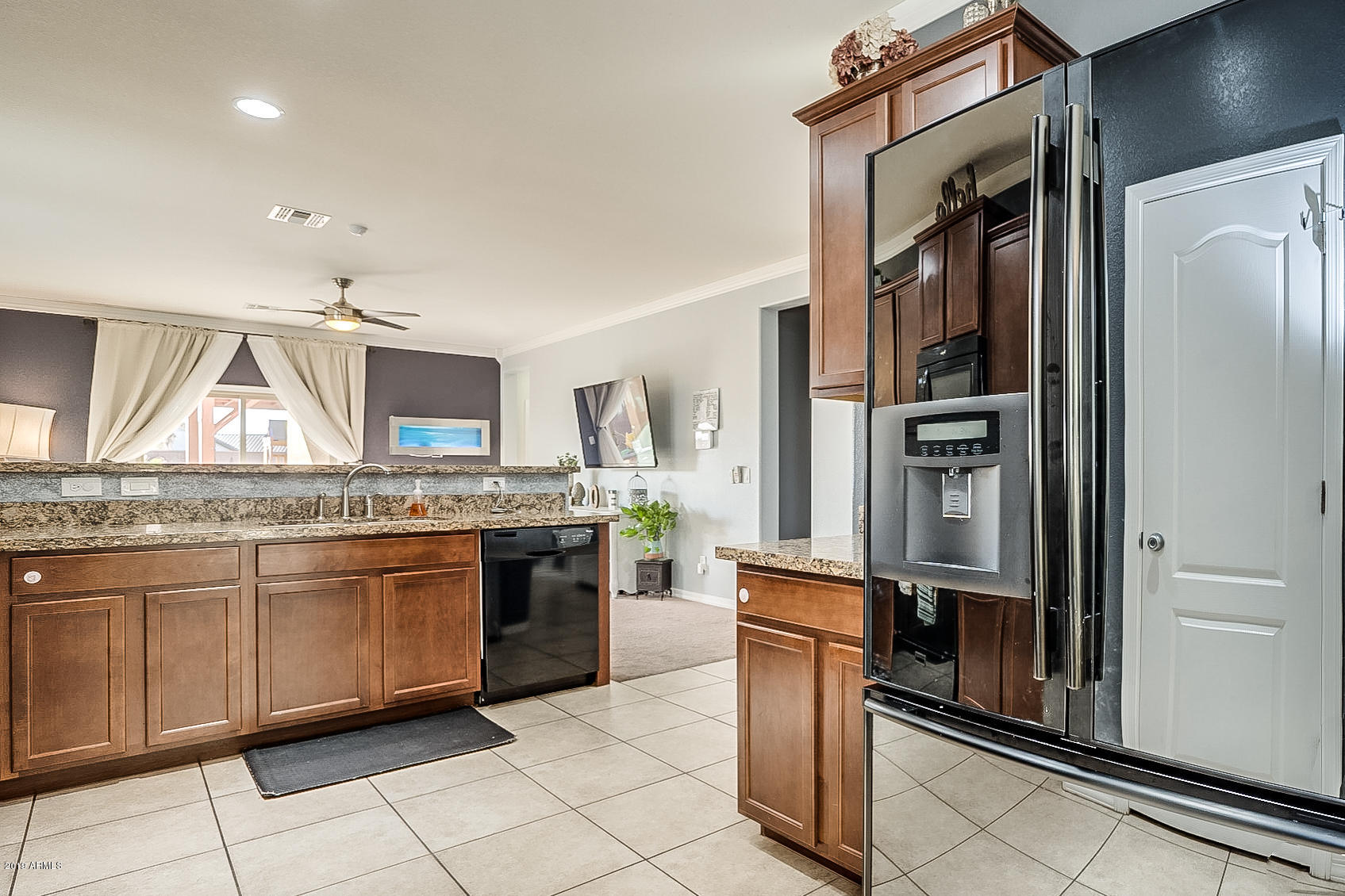 18614 North Lariat Road Maricopa, AZ 85138 - Photo 10 of 46 Kitchen