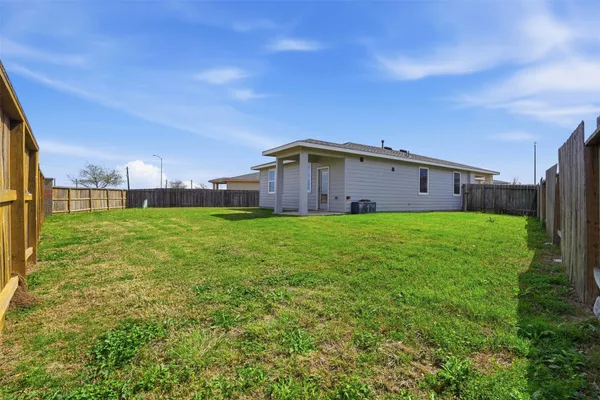 $2,200 | 2803 Chancery Summit Court, Houston, TX 77047