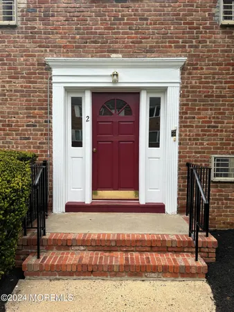 $2,500 | 283 Spring Street, Unit 2A, Red Bank, NJ 07701