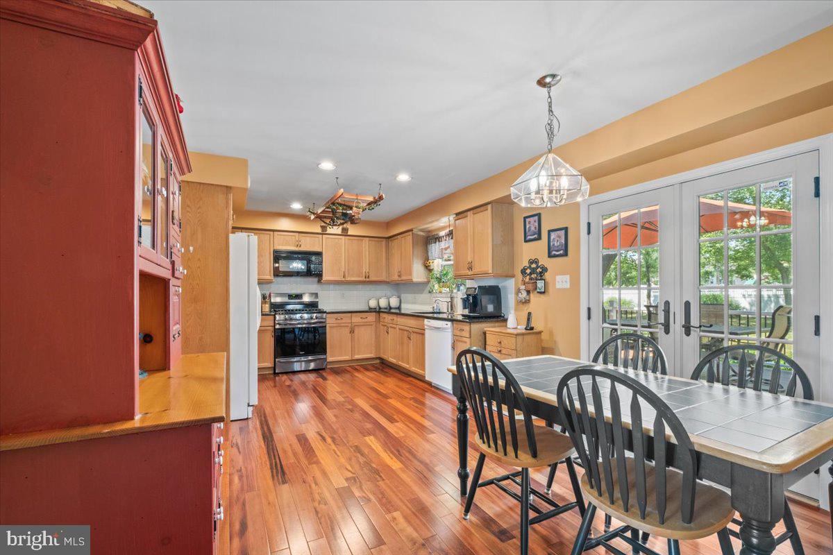 110 Treeline Drive Deptford, NJ 08096 - Photo 8 of 42