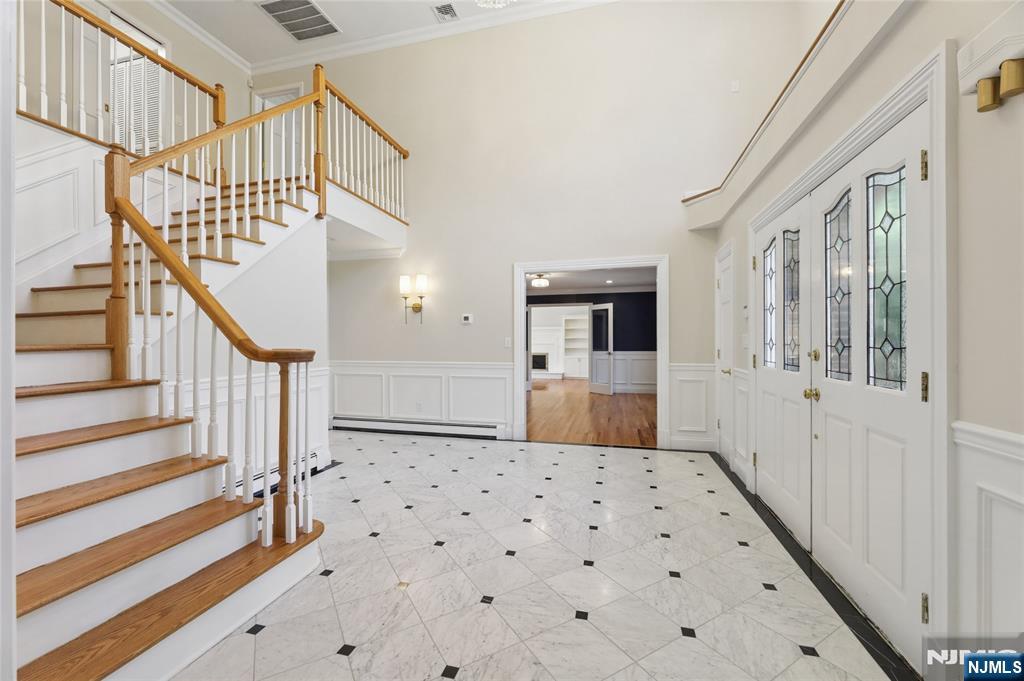2 West Gate Road Saddle River, NJ 07458 - Photo 2 of 46